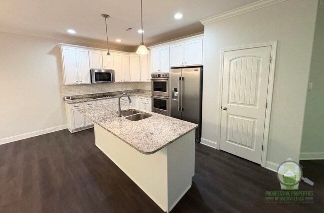 Building Photo - 400 Ansel Woods Ln