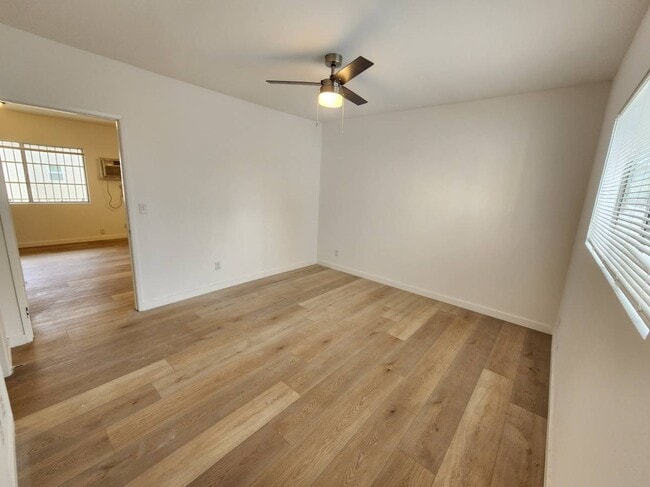 Building Photo - 914 Felspar St