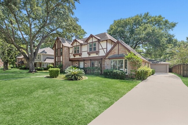 Building Photo - 8011 Liberty Elm Ct
