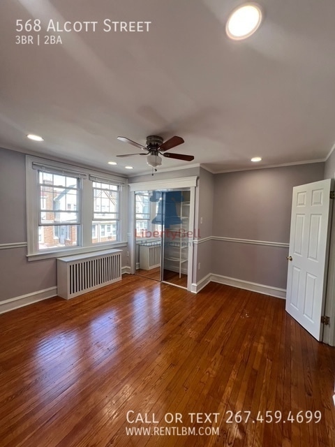 Building Photo - 568 Alcott St