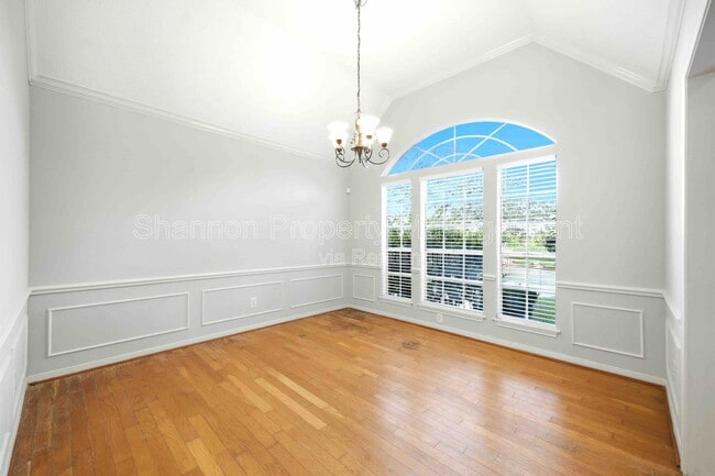 Building Photo - 15911 Moonrock Dr