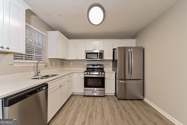 Building Photo - 1205 Redbud Ct