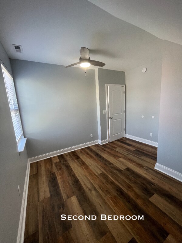 Building Photo - 1014 Villa Ave