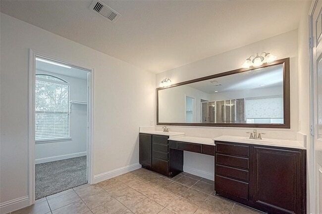 Building Photo - 4419 Matagorda Lakes Dr