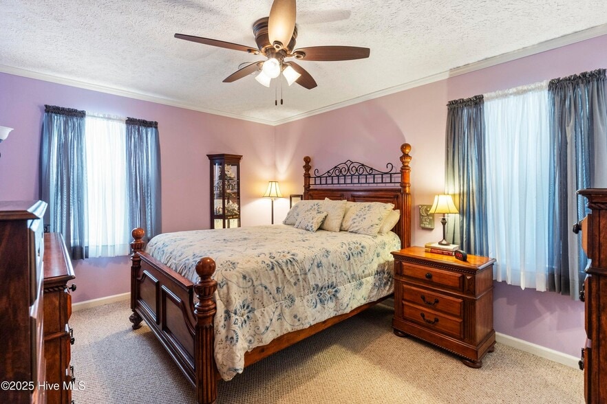Primary Bedroom - 606 Manassas Dr