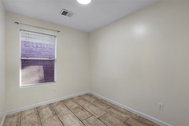 Building Photo - 1117 Willersley Ln