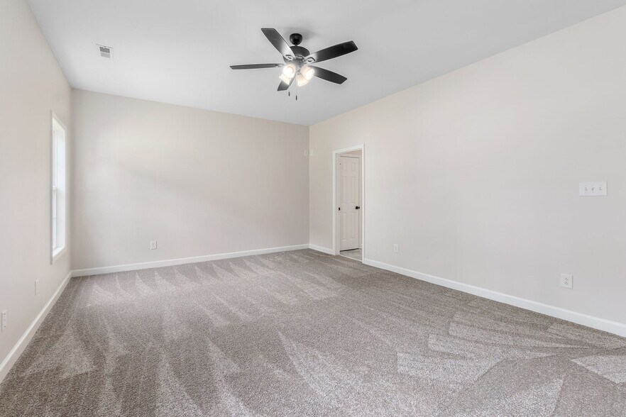 Building Photo - 109 Bobwhite Cir