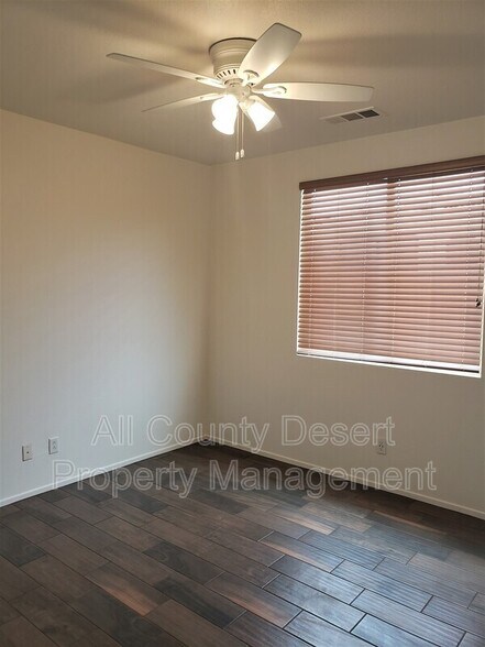 Building Photo - 37853 Avon St