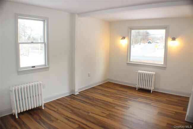 Building Photo - 1710 NY-300