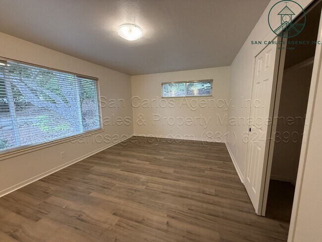 Building Photo - Remodeled Three Bedroom Upper Hatton Fields Home