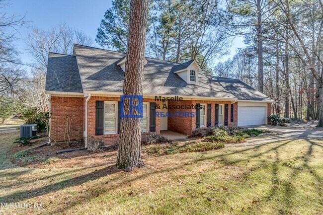 Building Photo - 3 Bed/2 Bath Home in Castlewoods in Brandon
