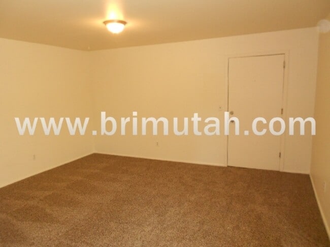 Building Photo - 243 S 600 E