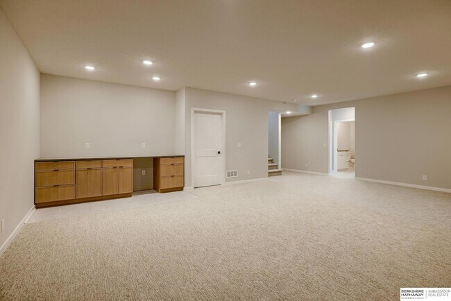 Building Photo - 21144 Jessie Ave