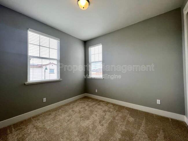 Building Photo - 476 Lassen Wy