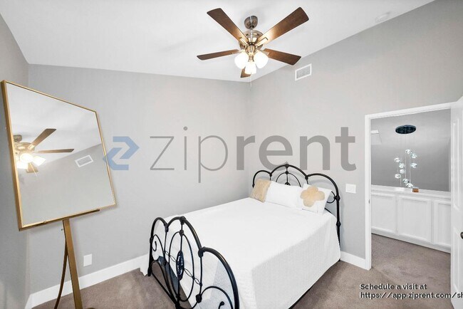 Building Photo - 23693 Cadenza Dr