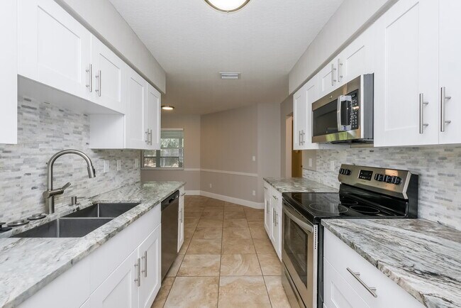 Building Photo - 4708 31st St Ct E