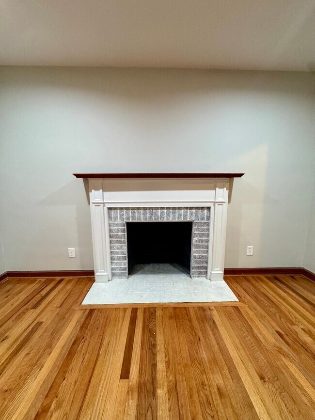 Building Photo - 2720 Hazel St