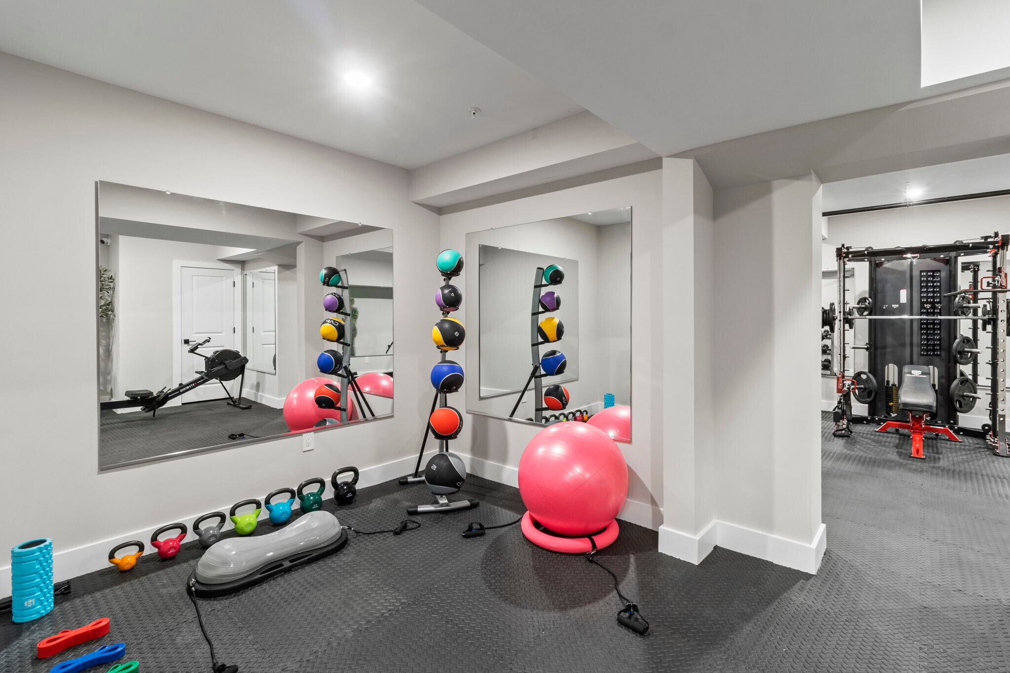 Building Photo - 2626 Trenton Ave