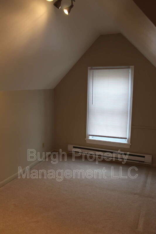 Building Photo - 502 Walnut Ave