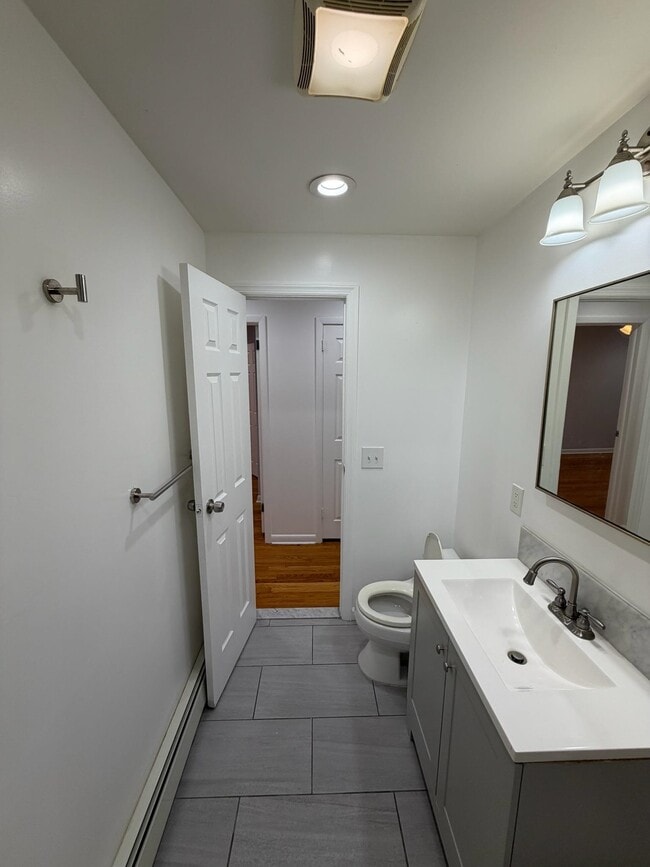 Building Photo - 3586 John F. Kennedy Blvd