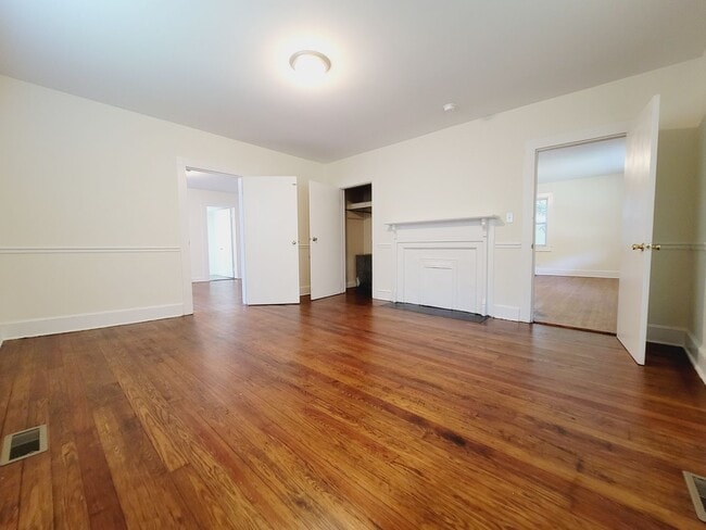 Building Photo - 2 bedroom in the heart of Gastonia