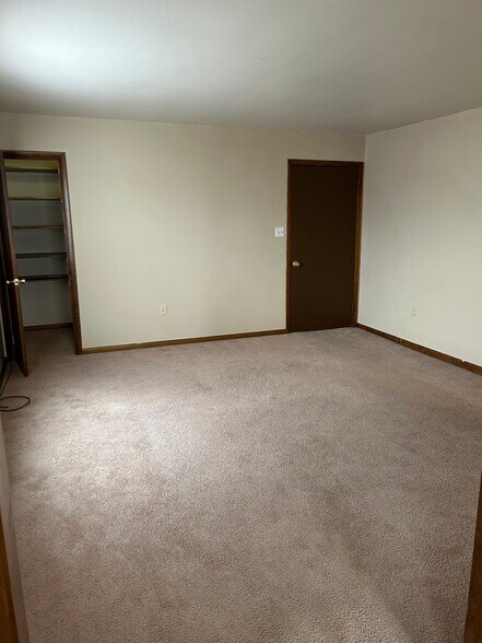 Building Photo - 126A E Main St