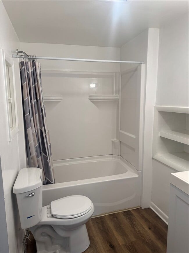 Building Photo - 8573 Main St