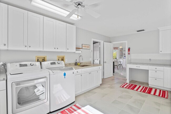 Building Photo - 13 Cleveland Ct