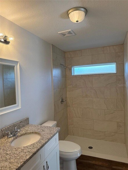 Building Photo - 4000 SW 139th St Rd