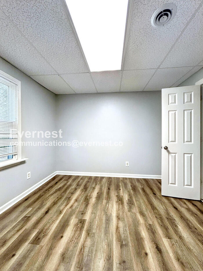 Building Photo - 6441 Osprey Trail