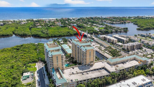 Building Photo - 625 Casa Loma Blvd