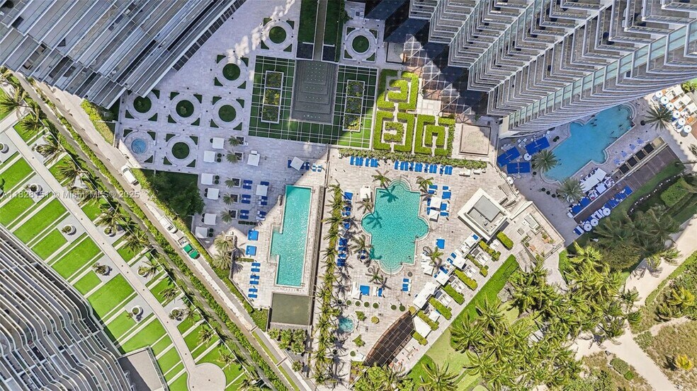 Building Photo - 9703 Collins Ave