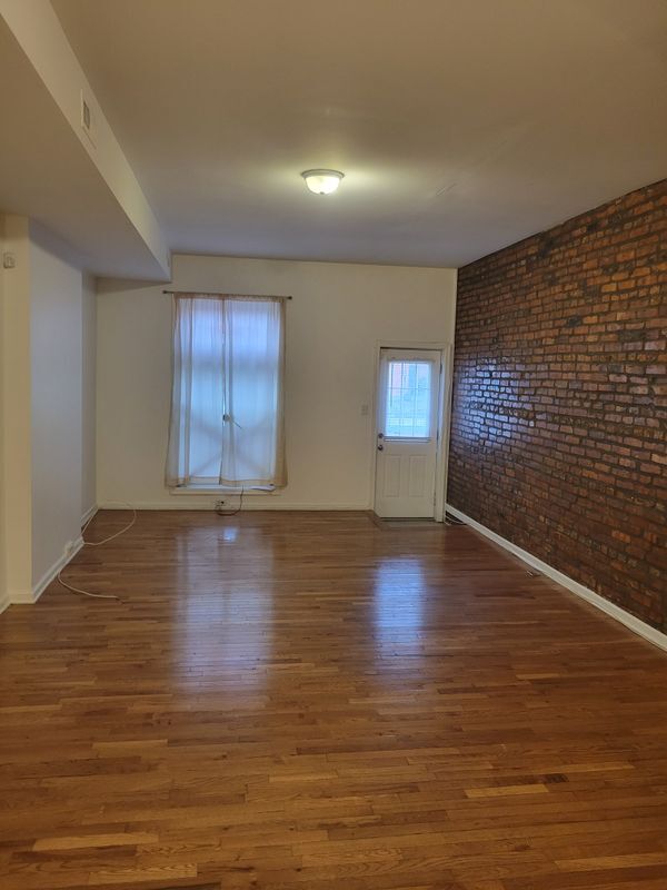 Building Photo - 2649 Wilkens Ave