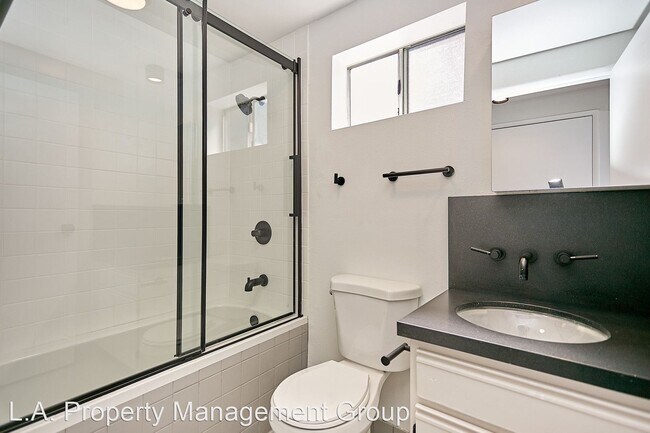 Building Photo - 2730 W Temple St