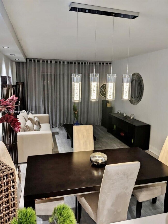 Building Photo - 16465 NE 22nd Ave