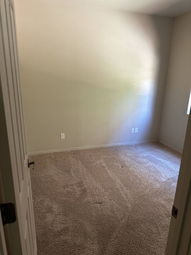 Building Photo - 2365 Quarter Horse Trl