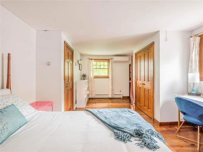 Building Photo - 74 Hilltop Rd