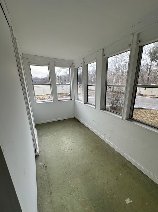 Building Photo - 1007 Lake Ave