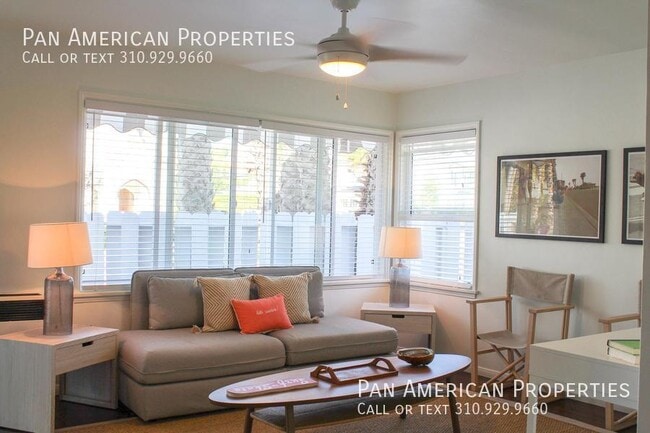 Building Photo - 5136 E Livingston Dr