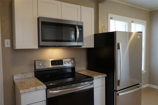 Building Photo - 1325 Barnes Dr