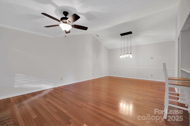 Building Photo - 3300 Selwyn Farms Ln