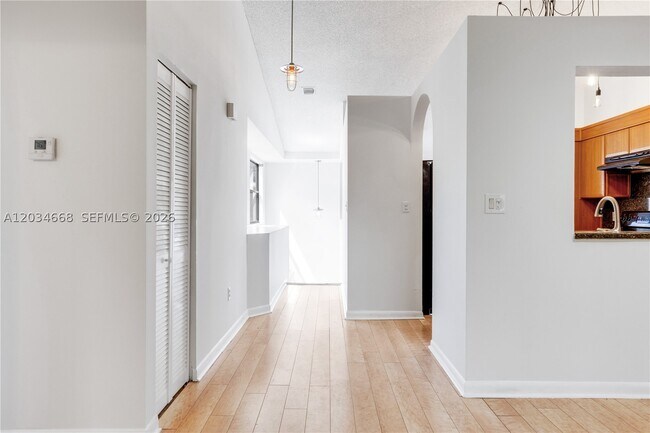 Building Photo - 104 NW 98th Ave