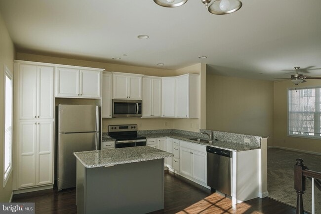 Building Photo - 50 Winslow Ct.