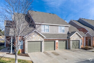 Building Photo - Savoy