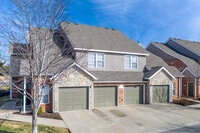 Building Photo - Savoy