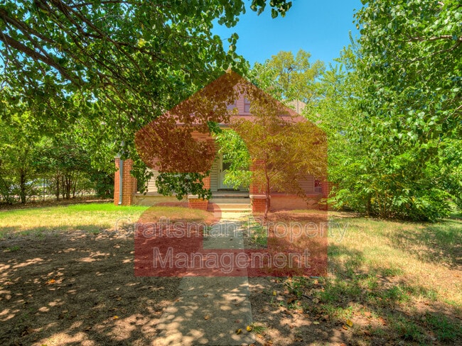 Building Photo - 1501 Gladstone Terrace