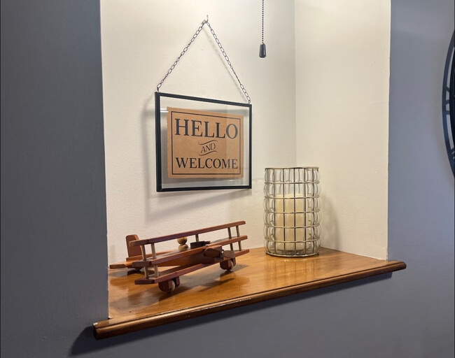 Building Photo - 5922 S Howell Ave