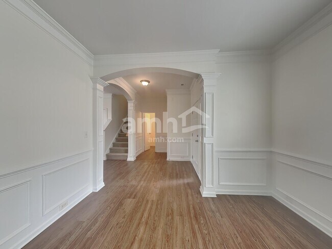 Building Photo - 6137 Kilchurn Dr