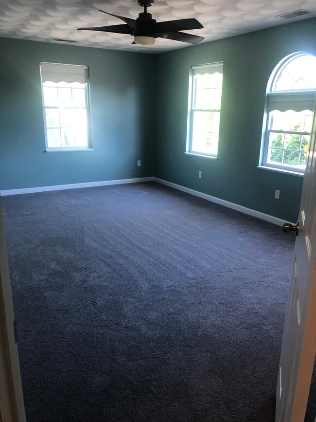 Building Photo - 60 Mumford Rd