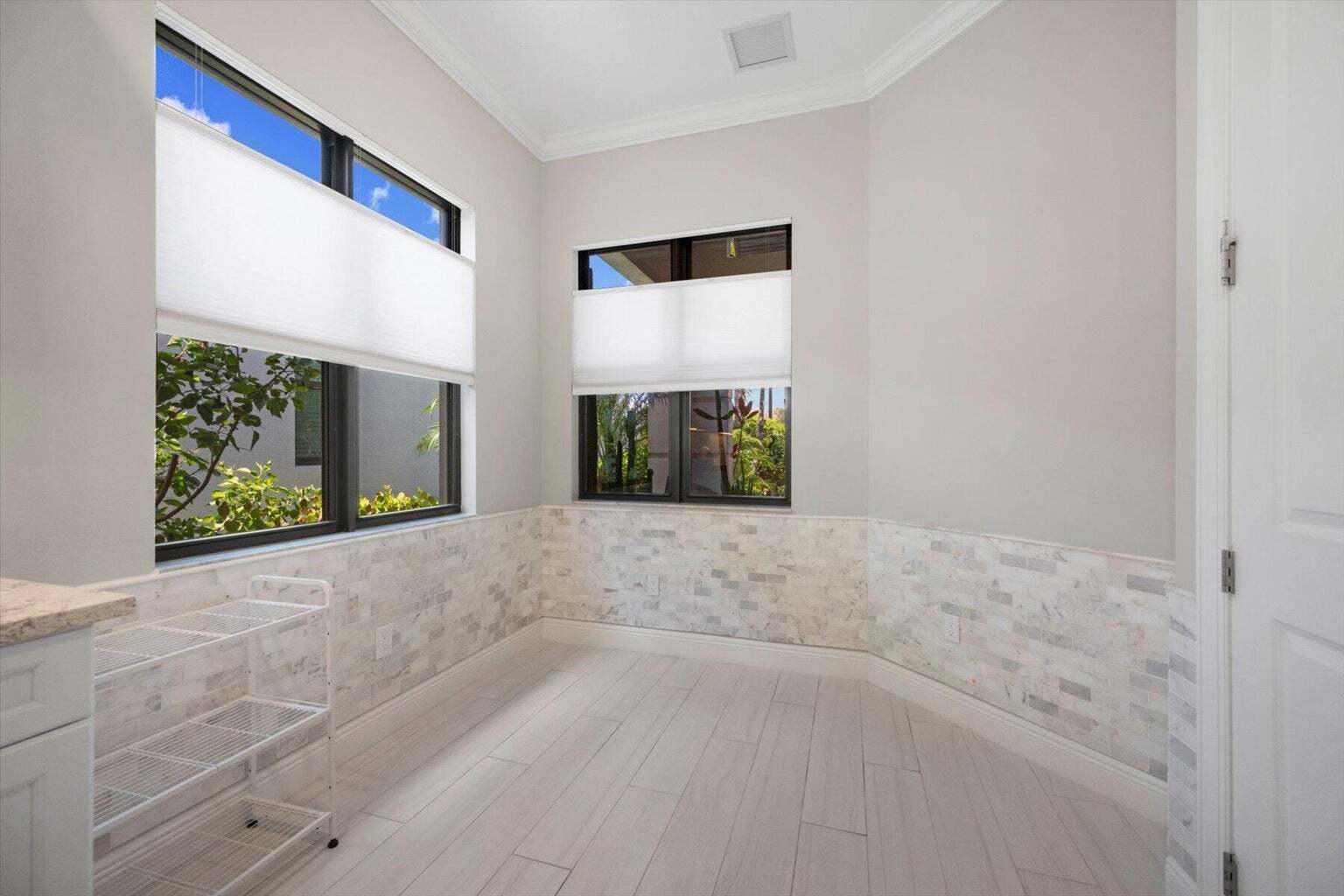 Building Photo - 16124 Key Biscayne Ln